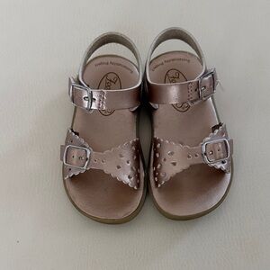Footnotes eco Ariel rose gold Toddler Metallic Pink Buckle Sandals